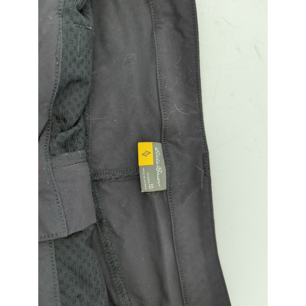 Eddie Bauer Size 10 Women Black Shorts Cargo Summer Trail Hiking 6 Inseam MA1 - Picture 2 of 5
